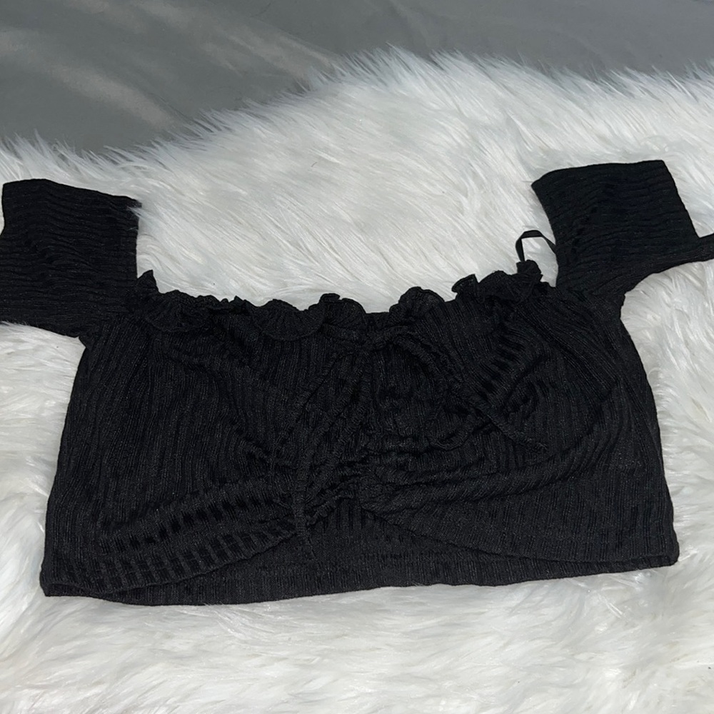 Off the shoulders black crop top